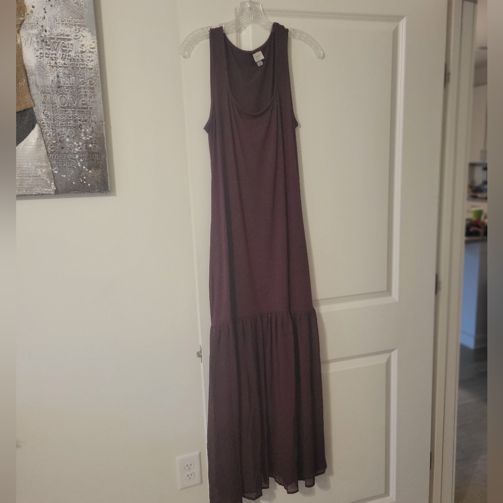 Elegant Sleeveless Brown Dress